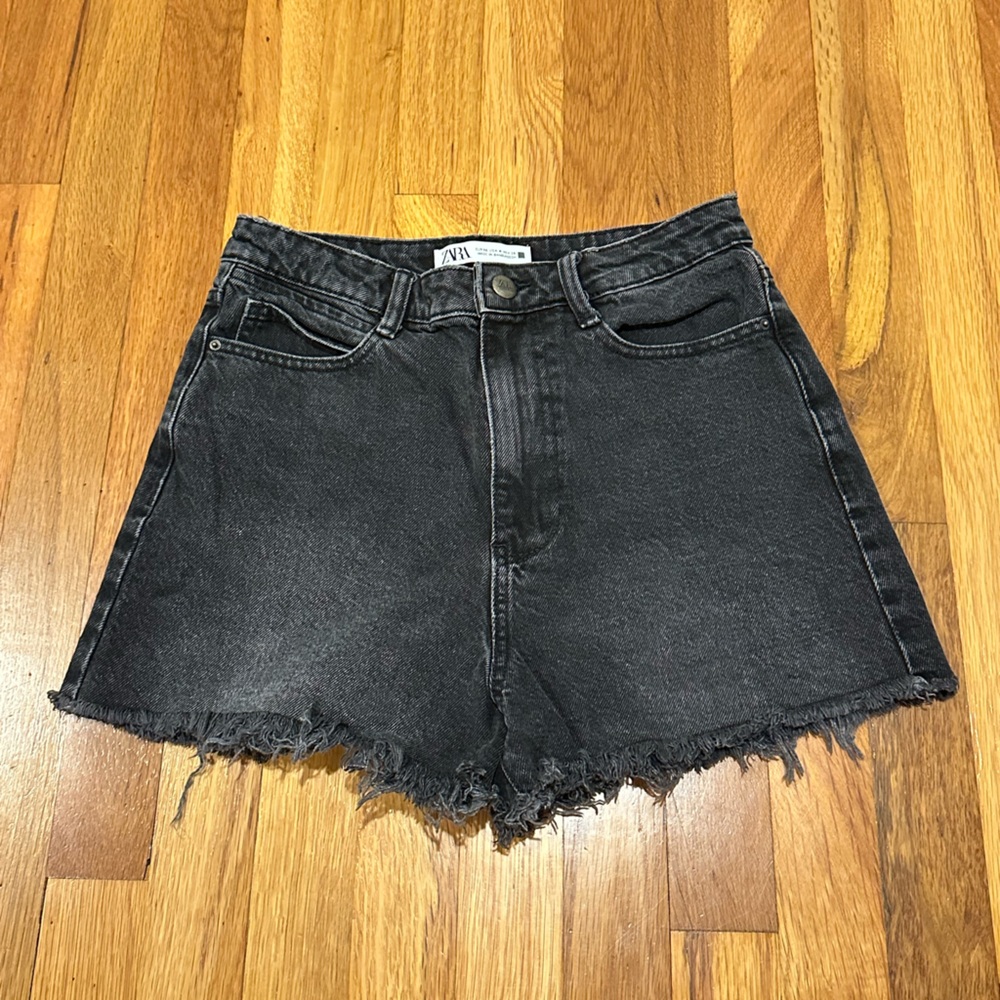 Zara Black Jean Shorts Distressed Frayed Hem